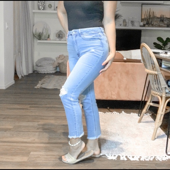 ✨ Final Price- High Waist light wash denim - Picture 4 of 6